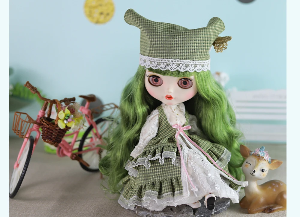 Zoey – Premium Custom Neo Blythe Doll with Green Hair, White Skin & Matte Smiling Face 11 Zoey – Premium Custom Neo Blythe Doll with Green Hair, White Skin & Matte Smiling Face 11