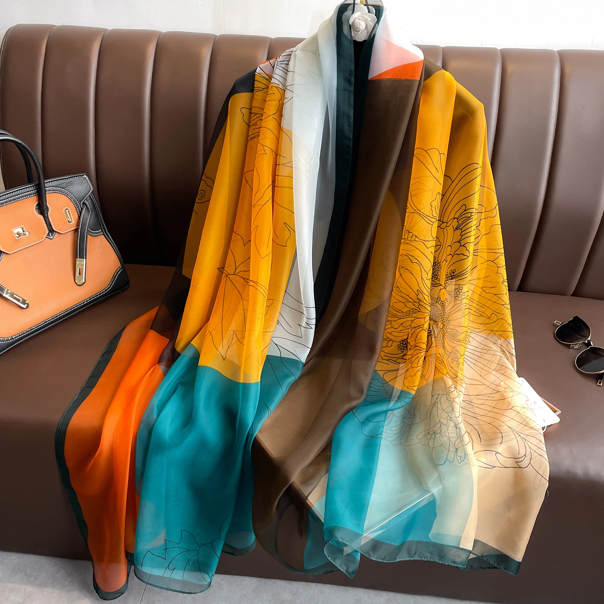 2025 Silk Beach Stoles Women Hijab Scarf Soft Shawl Wraps Ladies Scarves Foulard Beach Sunscreen Female Large Bandana Echarpe