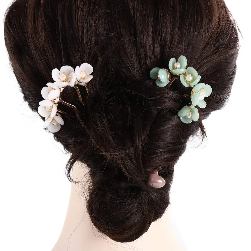 Description Picture 5 of itemStyle Trendy Headwear For Girls Hanfu Cheongsam Disk Hair Hair Fork Hair Accessories U Shaped Hairpin Flowers Hair Stick
