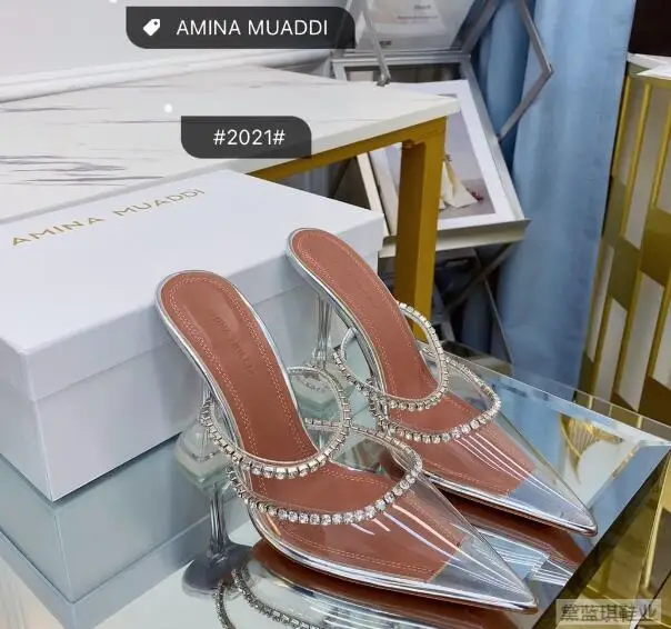 Vrouwen Mode Schoenen Amina Muaddi Gilda Crystal Clear Muilezels Pvc  Kristal-Embellishments Naaldhak Puntschoen Slide Sandalen - AliExpress