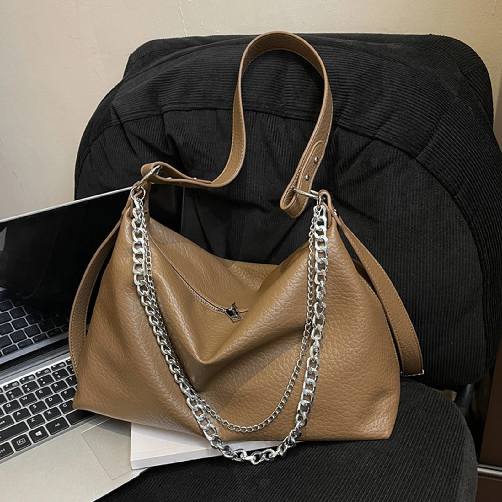 PU Leather Shoulder Bag with Chain Underarm Bag Vintage Commuter Bag for Women Work Shopping Travel Daily