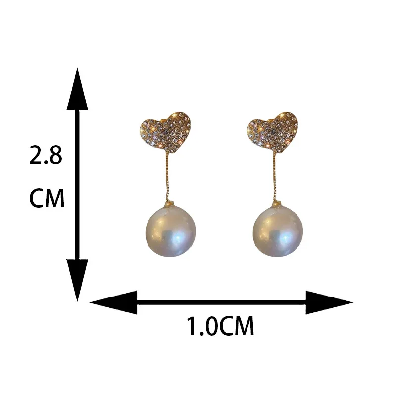 Fashionable Pearl Diamond Embedded Heart Shaped Earrings Silver Needle Design for Young Girls Stylish And Trendy Jewelry