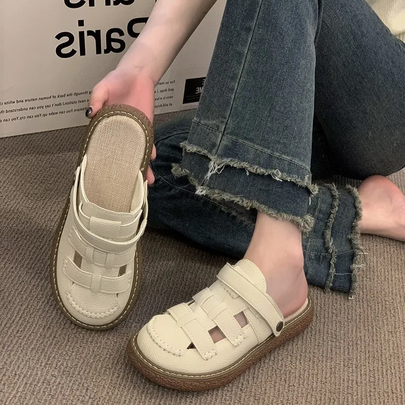 

Туфли женские на низком каблуке и платформе, из ПУ кожи