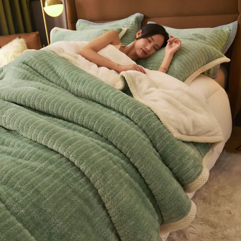 

Soft Warm Blanket for Winter, Green Color, Thick on the Beds, Single, Queen, King Size Quilt, Multi Functional Nap Blanket