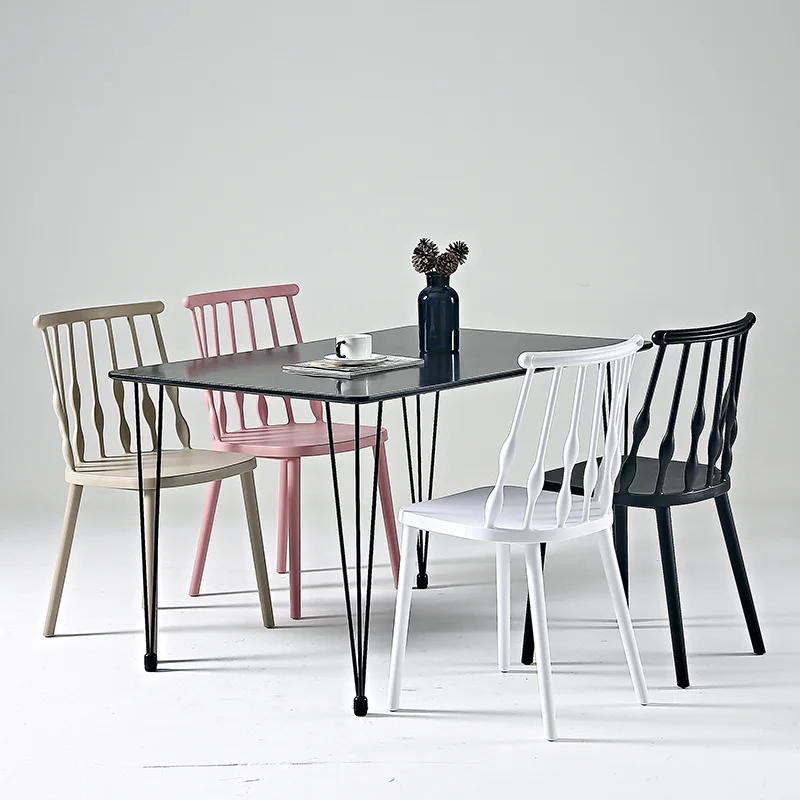 Рисунок 3 - Пластиковый стул 143