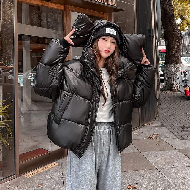 따뜻한 파카와 스타일리시한 재킷 코트