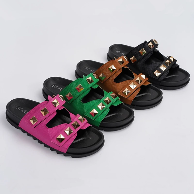 Rivet Fashion Female Shoes Women Beach Flip Flops Flats Summer 2023 Casual Indoor Home Ladies Slides Outside Slippers for Women