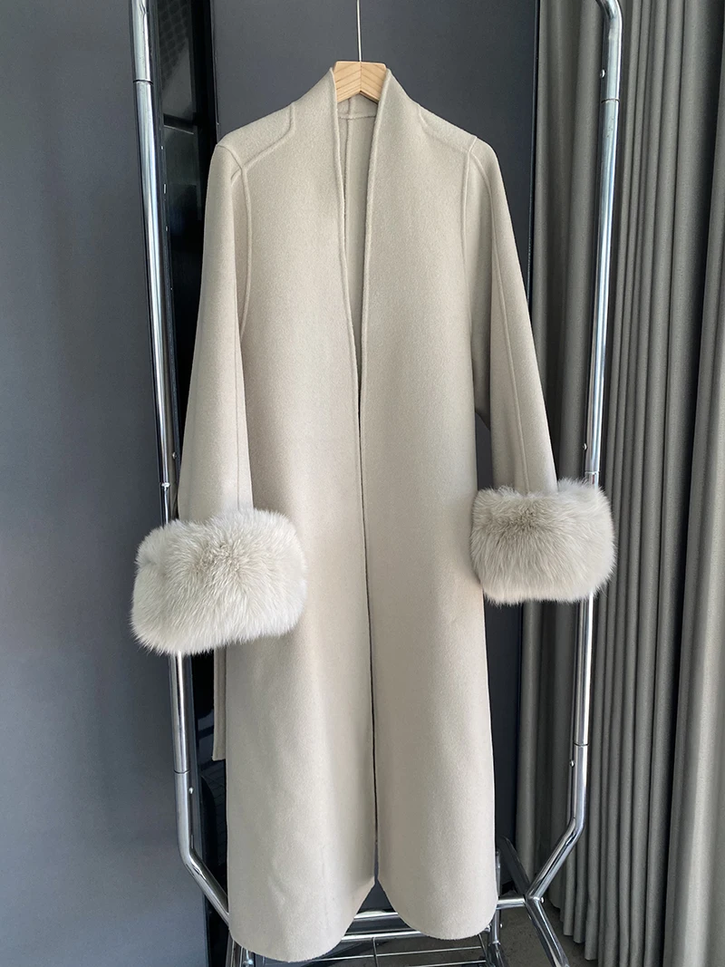 

Famous design 2023 fashion detachable natural fox fur trench overcoats winter women"s long real fur coats natural fur jackets