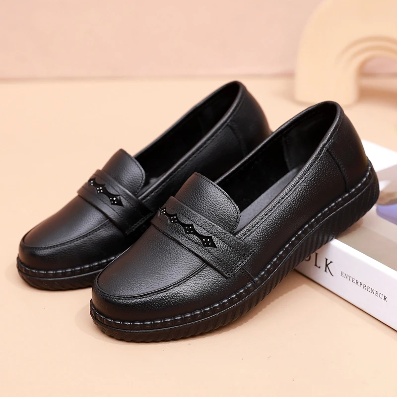 Autumn Fashion Women's Shoes Women Genuine Leather Non-slip Casual Flat Shoes Ladies Comfortable Black Work shoes Mother Shoes
