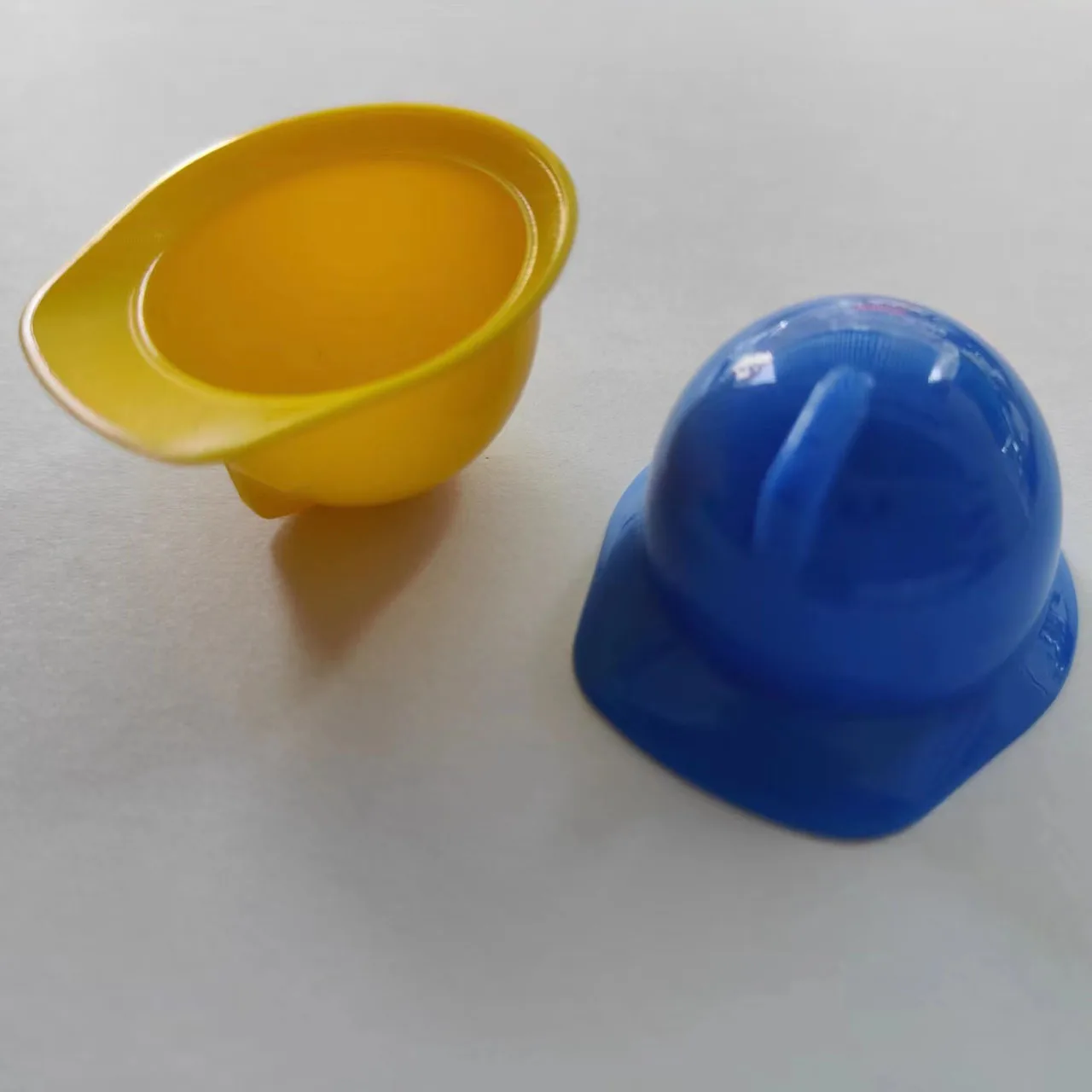 Doll Accessory Plastic Mini Hat for Wine Bottle Dustproof Bottle Cap Mix Colours 10pcs/set