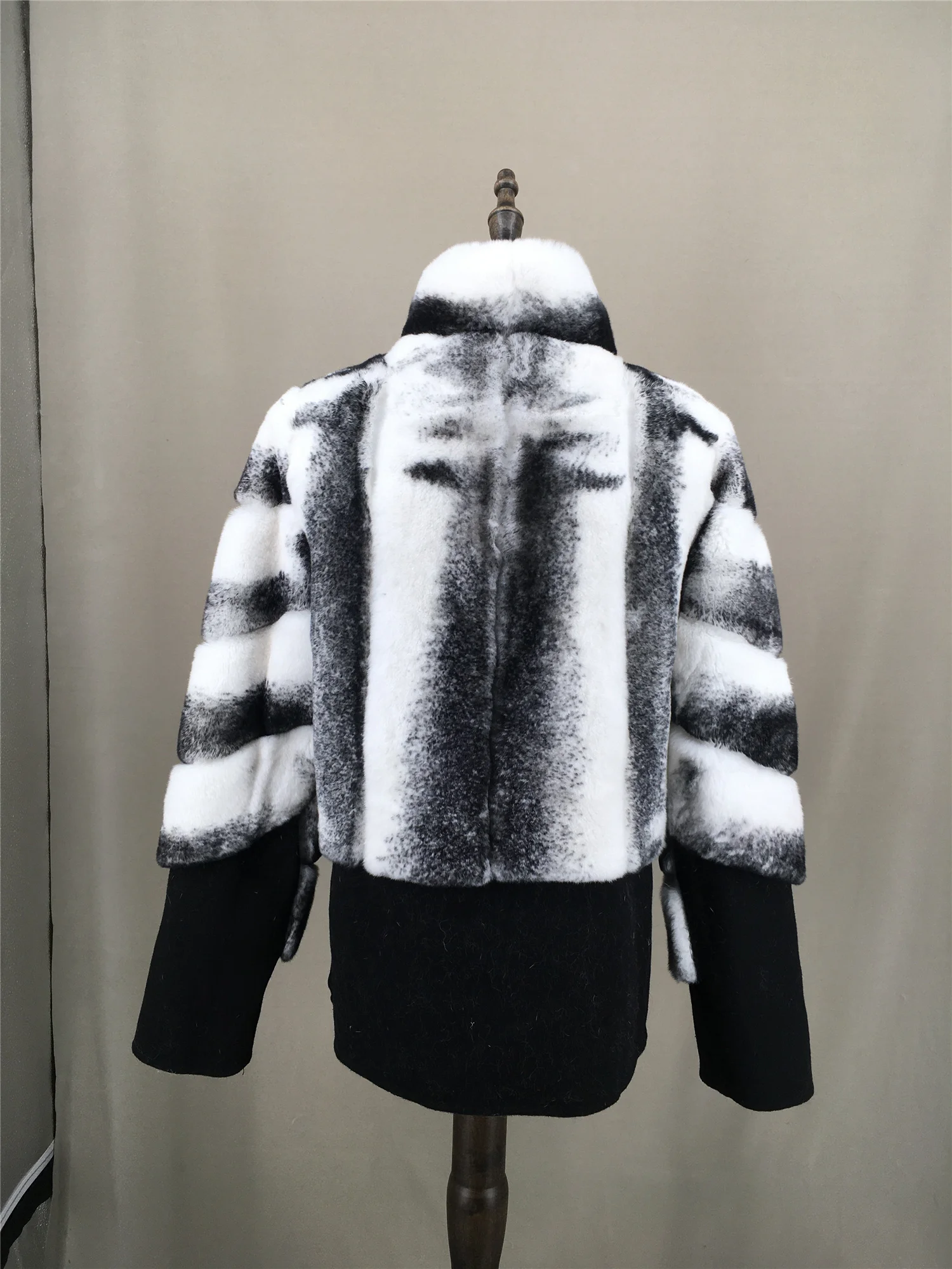 striped real Rex rabbit fur jacket black and white fur coat with wool 100% hem 220612 patchwork  luxury