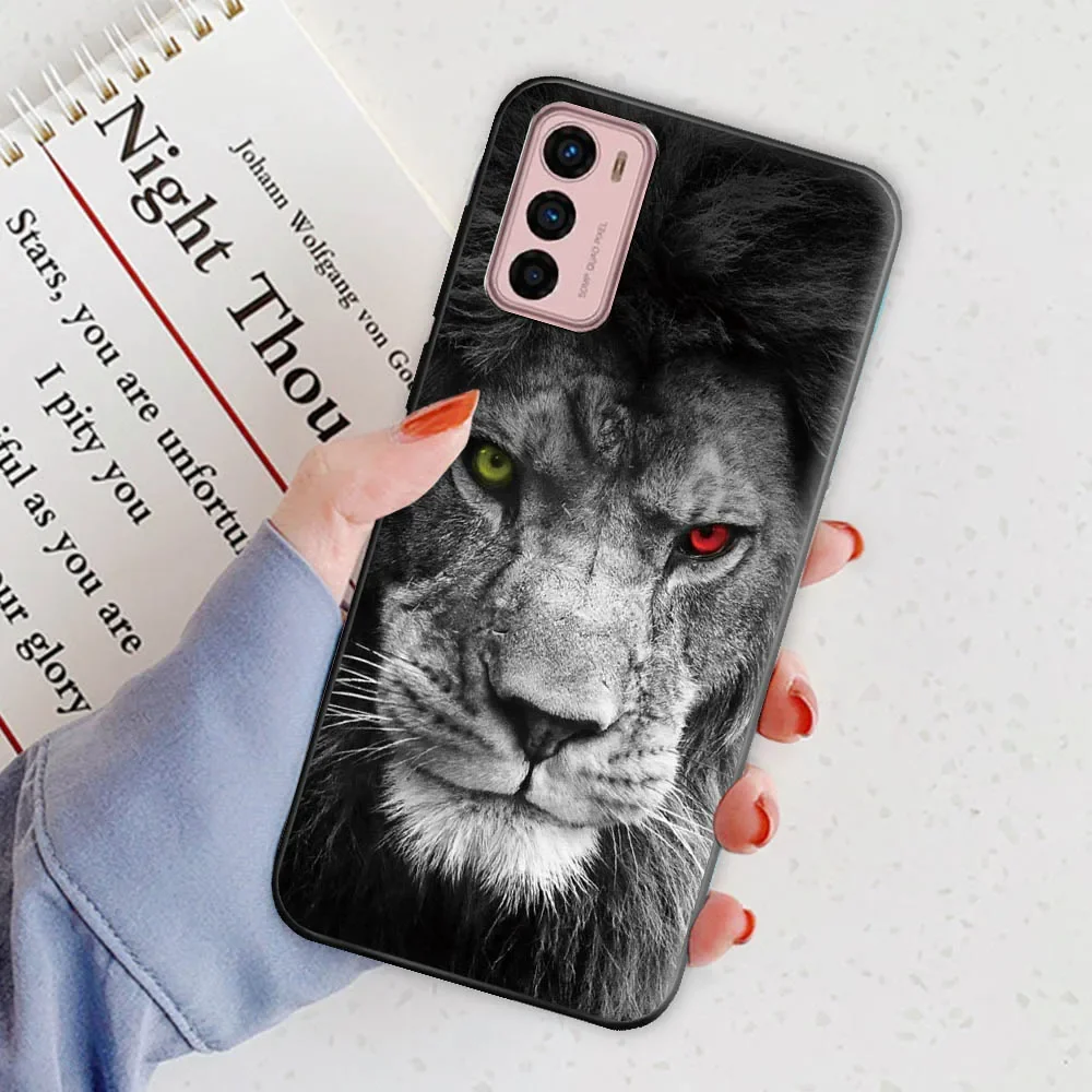 Vibrant Animal Design Silicone Case - Soft Bumper Protection for Motorola Moto Smartphones