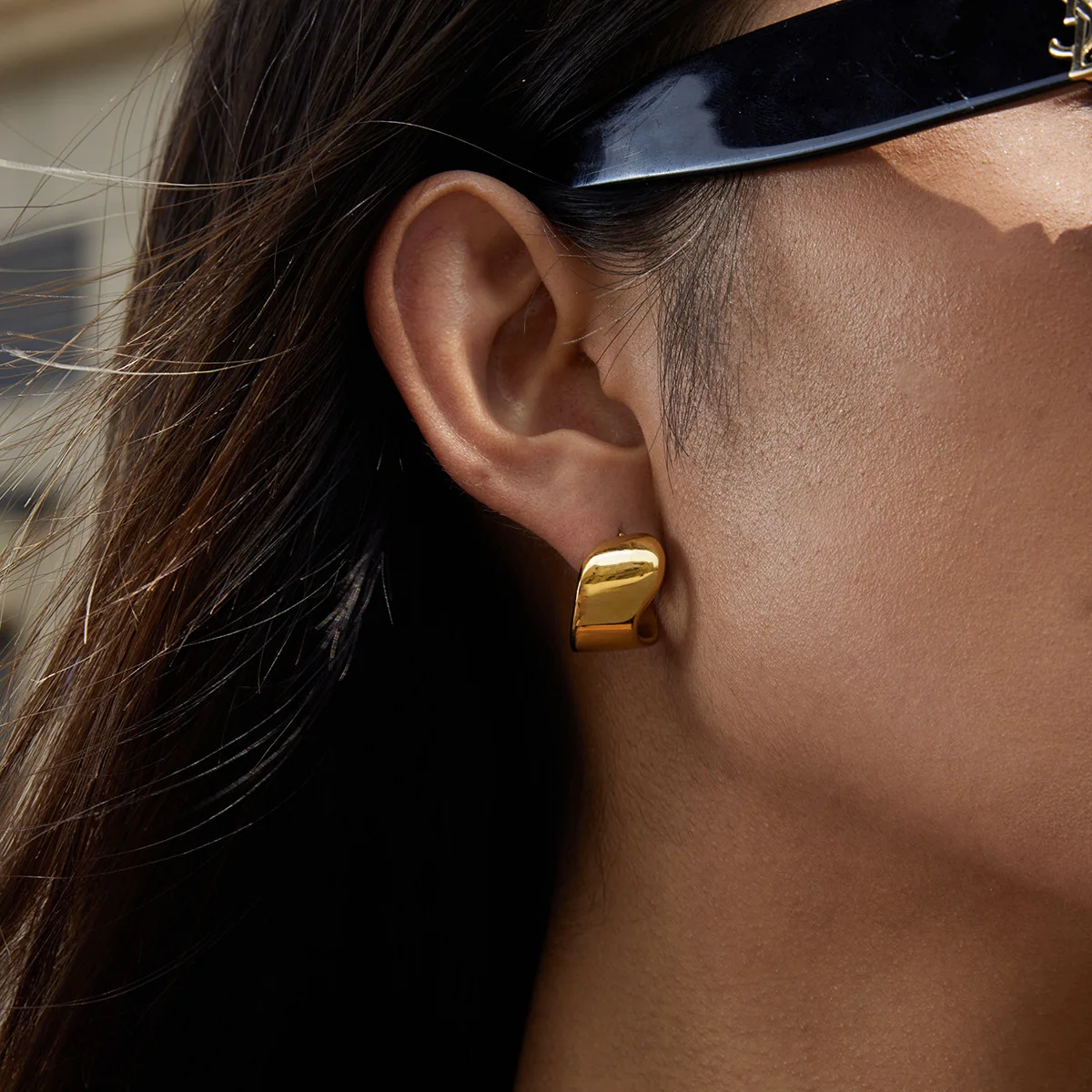 Twisted Ripple Wide C Shape Hoop Earrings Classic 18K Gold Plated Waterproof Statement Earring Stainless Steel Jewelry Wholesale