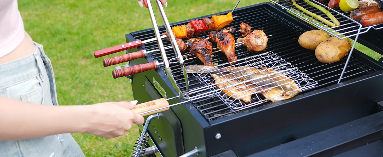 Holzkohlegrill-Set mit Zubehör, Thermometer & Warmhalterost