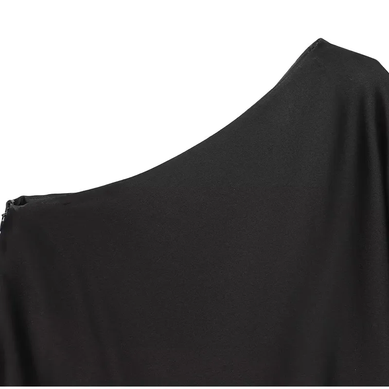 Solid Chic Loose Lace One Shoulder Top