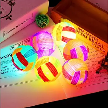 Palla rimbalzante incandescente con fischio Giocattolo da masticare elastico per cani Palla da massaggio per la pulizia dei denti Giocattoli sicuri per animali domestici Regalo antistress ‌