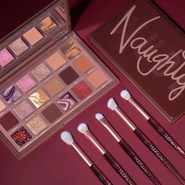 Naughty Nude Eyeshadow Palette Eye Makeup HUDA PALETTE Matte Charming Shimmer Makeup Glitter Smoky Eye Shadow Powder Cosmetics