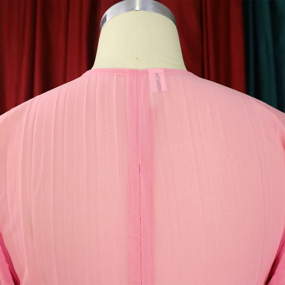 Рисунок 6 - Женская блузка с V-образным вырезом