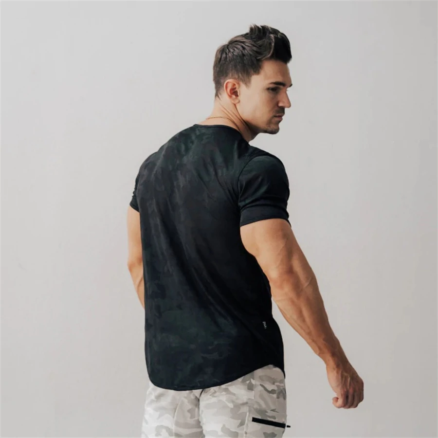 New Summer Men Camouflage Shirt Fitness T-shirt Fashion T-shirts Sports Casual Large size Short Sleeve Homme Tee Top Men Tops