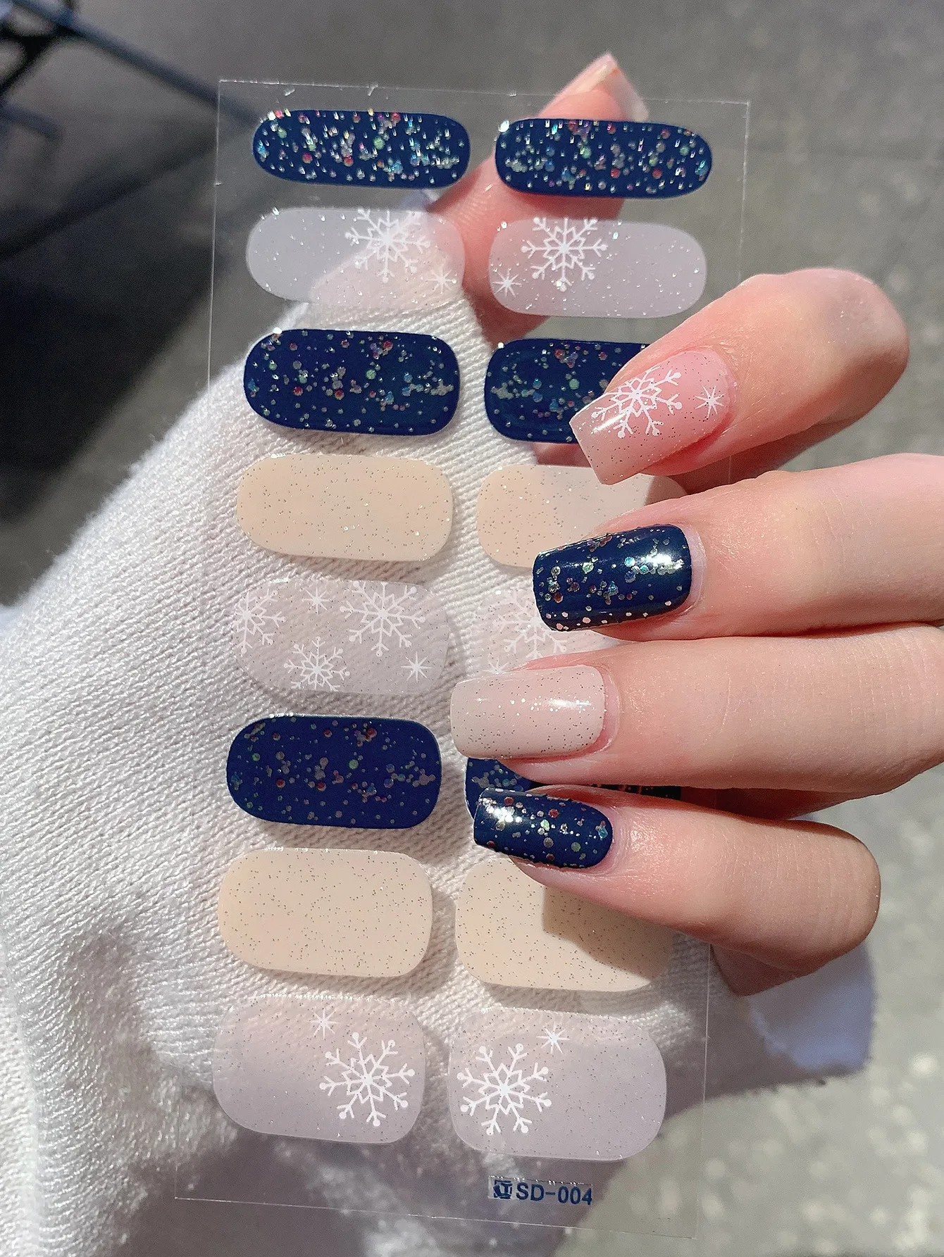 16Tips Christmas Gel Nail Stickers Durable Materials Nail Decal Not Easy To Fall Off Popular Art