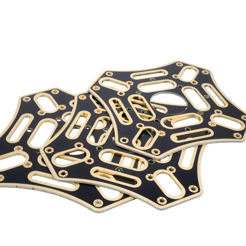 Plaques latérales F450 pour drone quadricoptère empilées, lot supérieur et inférieur avec visserie incluse.