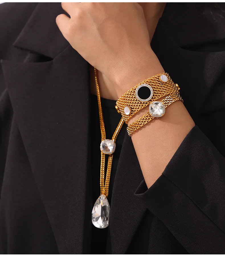Neue Edelstahl vergoldete dicke Kette Halskette Armband Set Damen Luxus Zirkon Wasser tropfen Anhänger Schmuck Accessoires – Detail 4