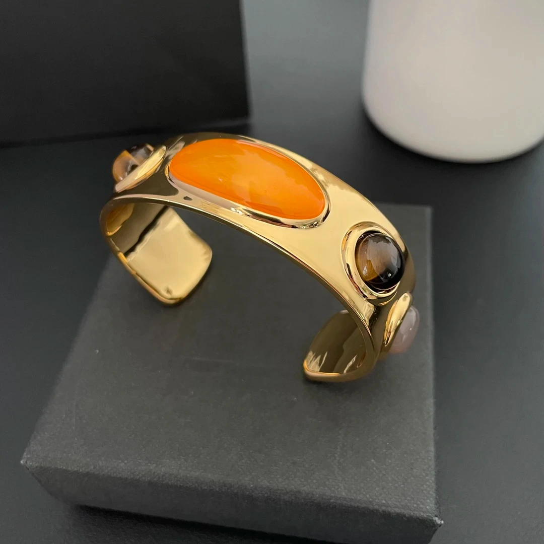 

Europe Designer Brand Vintage Natural Stone Gold Cuff Bracelet Women Top Quality Bangle Luxury Jewelry Runway Trend Accessories