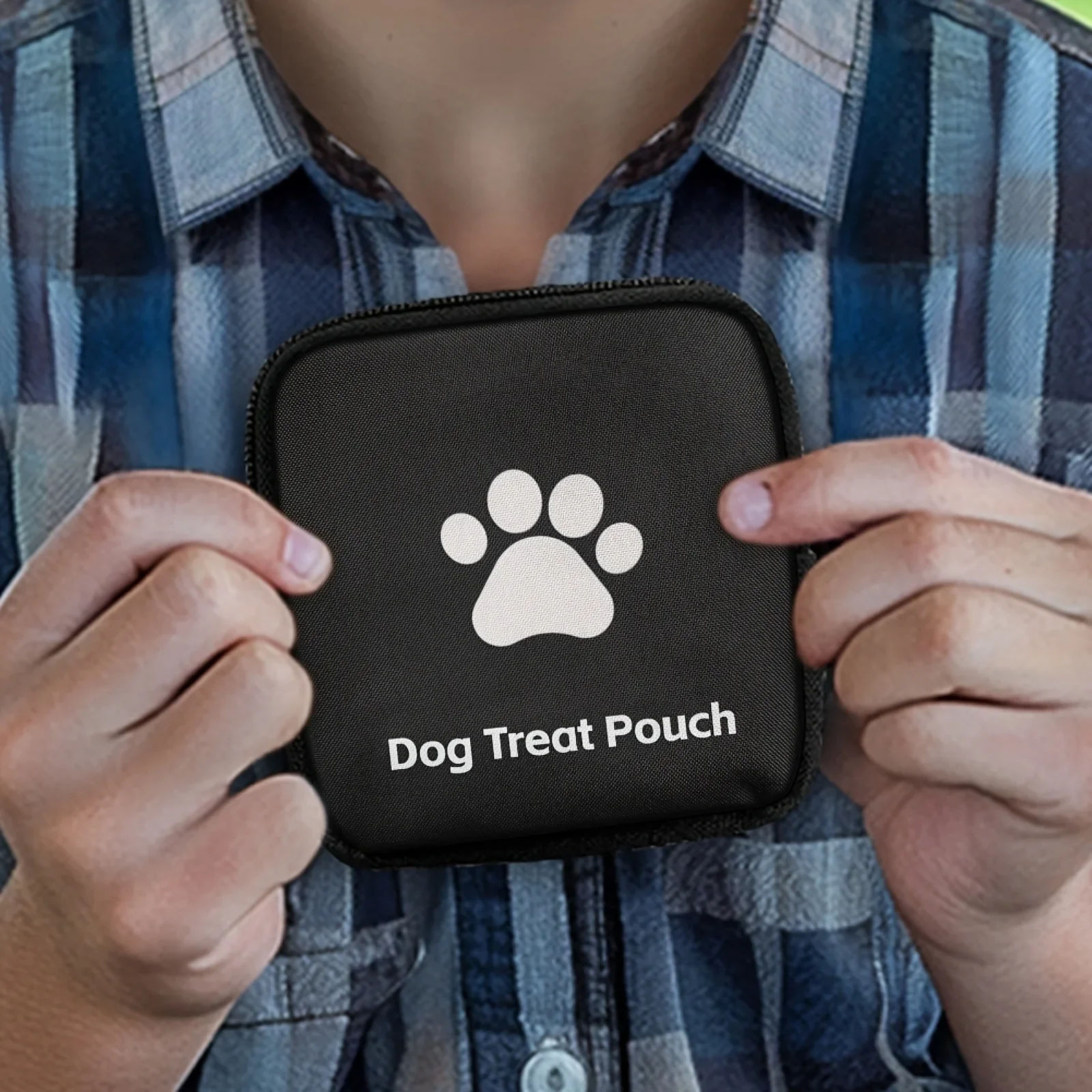 Small Dog Food Bag PU Leather  Paw Print Dog Treat Pouch Waterproof Faux Leather Zipper Pouch Multi-functional Travel Train Bag