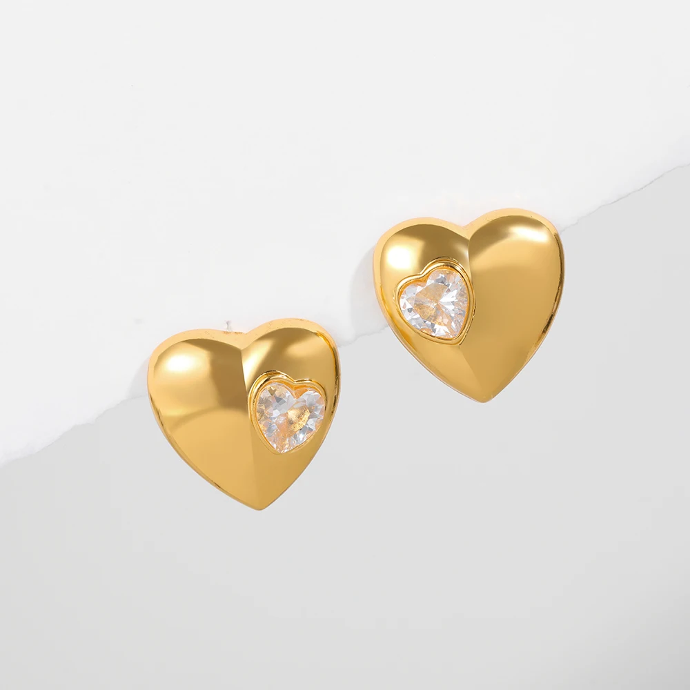 Sleek Chunky Heart Stud Earrings for Women Sparkle Big CZ Zircon Geometric Ear Buckle Gold Color Minimalist Jewelry Wholesale