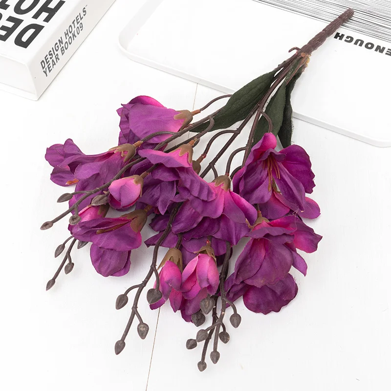 thumbnail image 1 of Ramo de novia de magnolia con flores artificiales DociDaci para decoración del hogar, suministros para bodas, fiestas de Navidad, accesorios de fotografía, 1 of 5