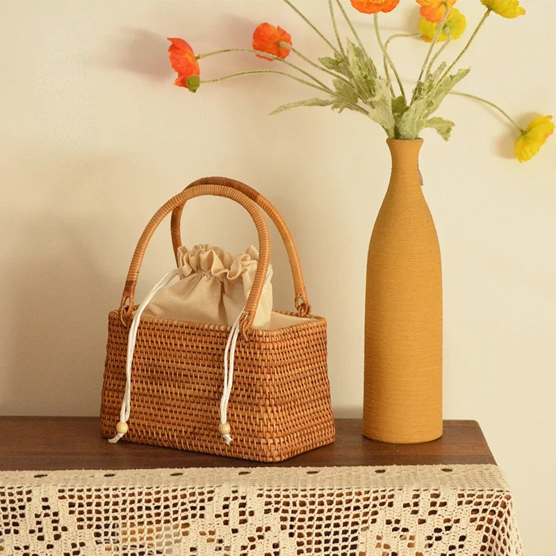 Vietnam Pure Handmade Rattan Basket Outing Picnic Basket Hand-woven Storage Basket White Rattan Storage Bag with White Lining