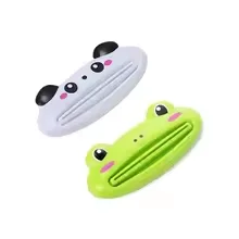 1 frog 1 panda