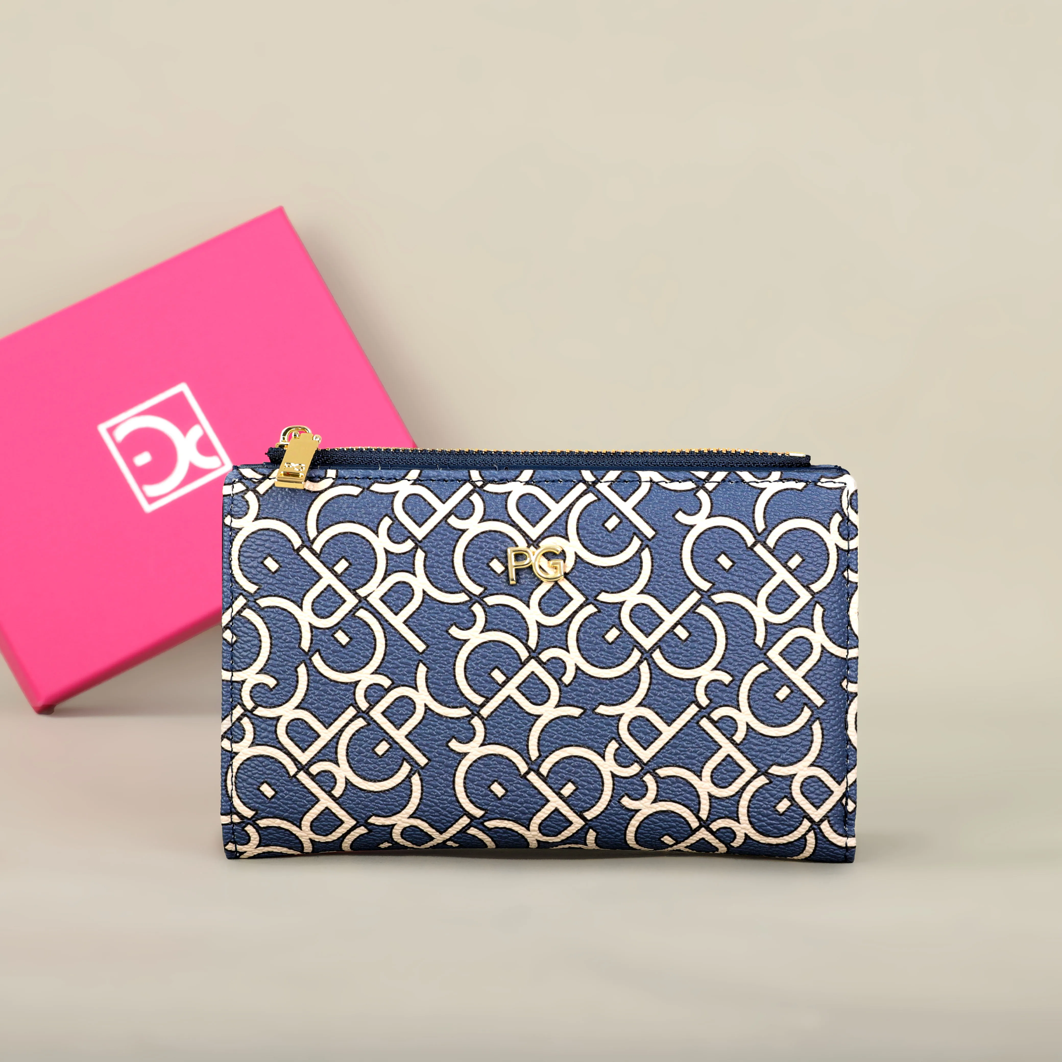 PG Women's Wallet Fashion Letter Color Pattern Classic Retro Long Storage Wallet PVC Material Women wallet