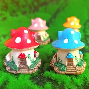 Mini Mushroom Garden Figurine 1