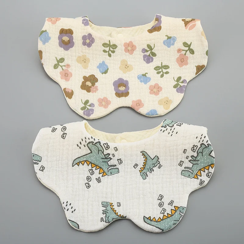 Рисунок 2 - Нагрудники для новорожденных