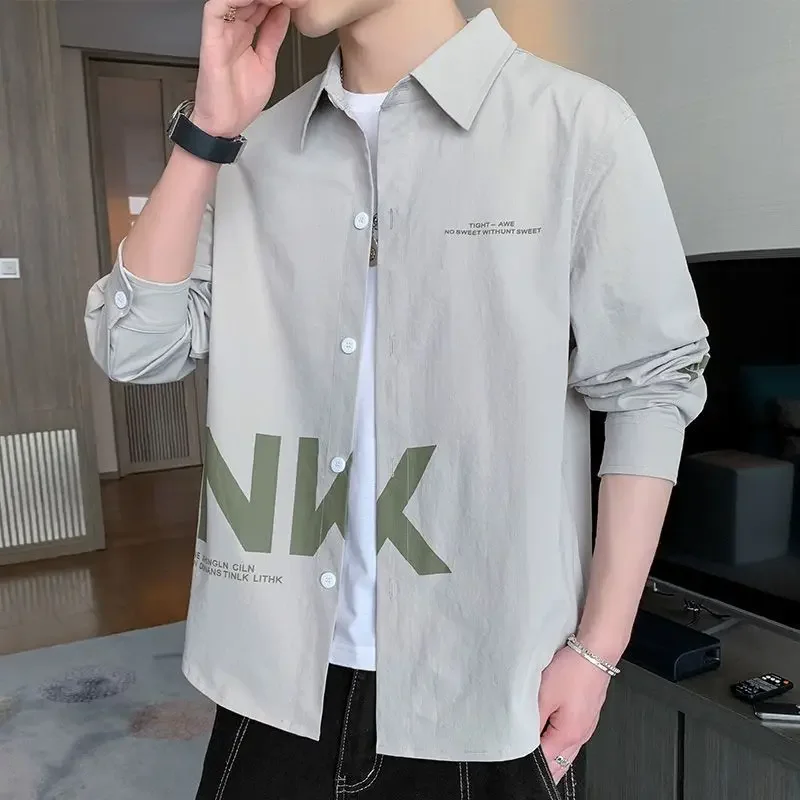 Camisas de hombre estampadas Camisas de manga larga para hombre blancas con estampado Cosas baratas Cómodas Estilo coreano Moda elegante 2024 Asia