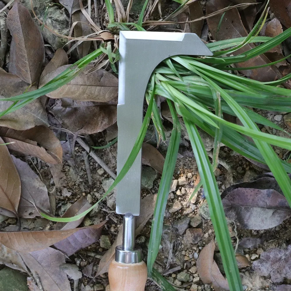 Thickened Stainless Steel Weed Cutter Wood Handle Lawn Gap Cleaning Tool Garden Artifact Sickle Seedling Pruning Scissors