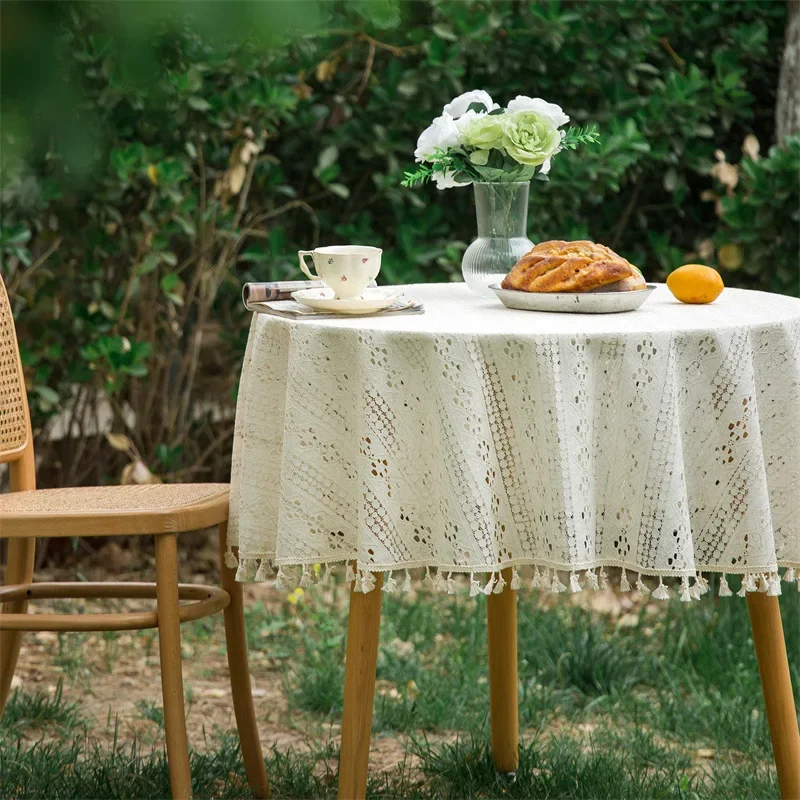 Round Polyester Cotton Tablecloth French Retro Tassel Table Cloth Hollow Crocheted Garden Flower Table Cover Home Decoration