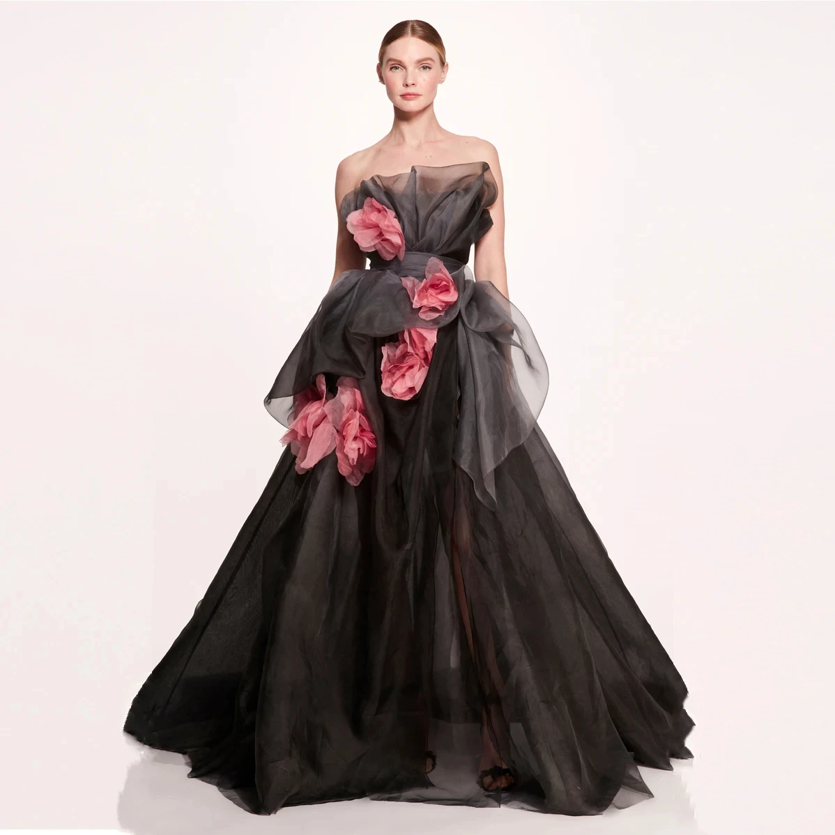 

Elegant Black Evening Dresses Charming Floral Appliques Sleeveless Women Party Gowns Sexy Sweep Train Dinner Party Prom Dresses