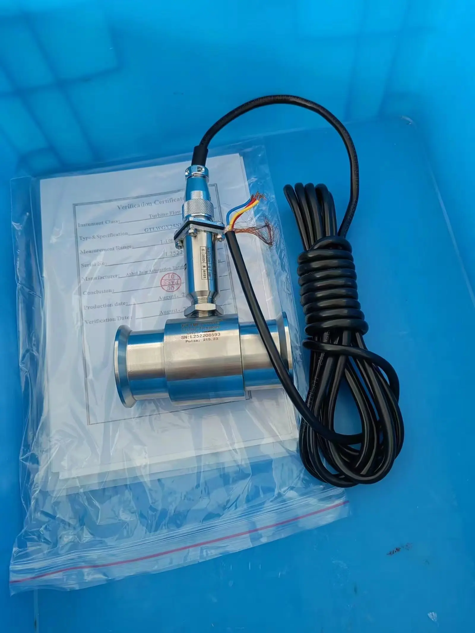 LWGY Turbine Sanitary Type Flow Meter Food Beverage Industry Liquid Alcohol Milk Turbine Flow Meter Tri Clamp 1''