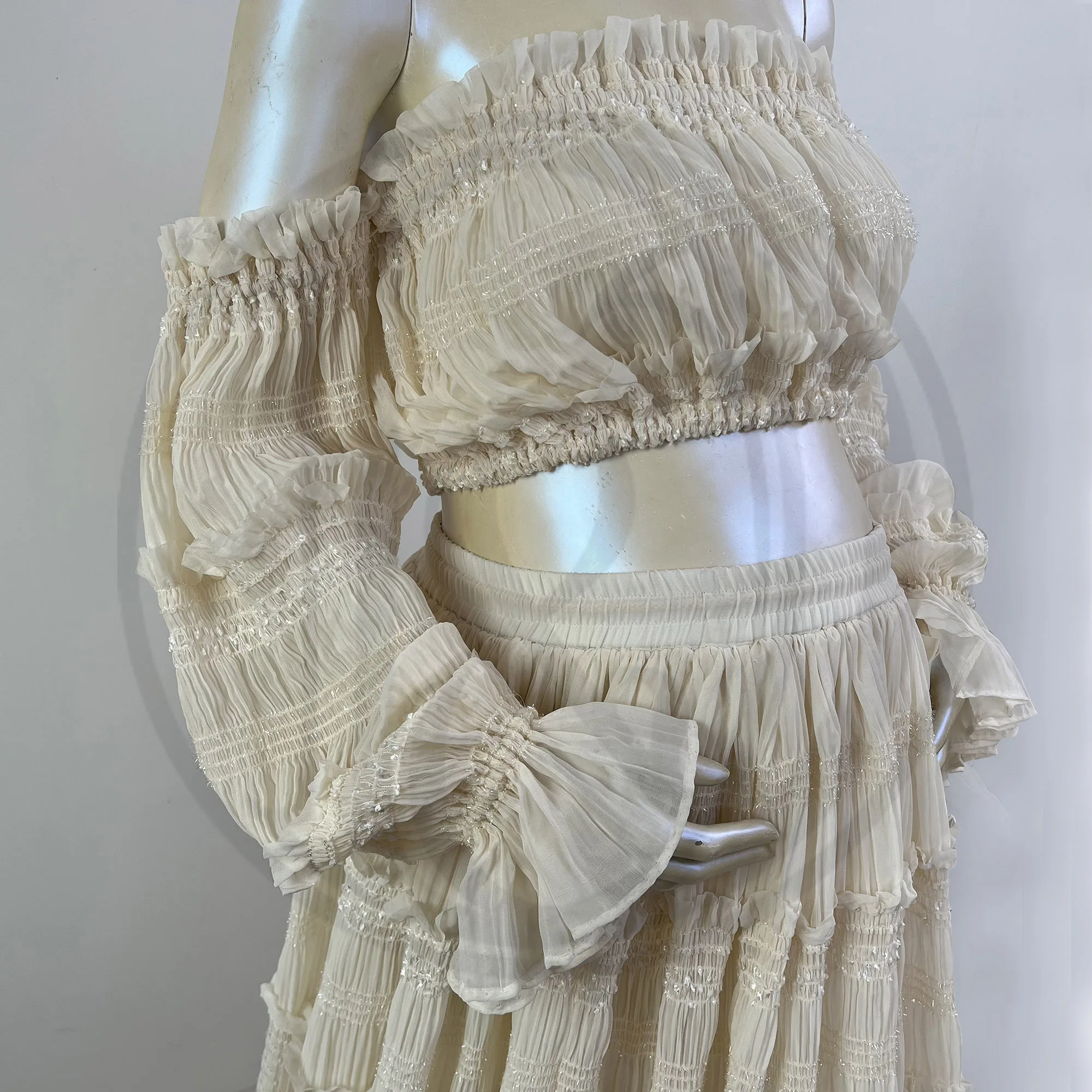 Рисунок 4 - Шифоновое блестящее шелковое платье