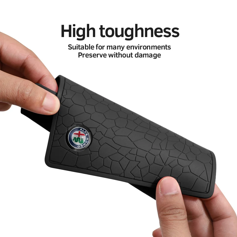 Alfa Romeo Anti-Slip Dashboard Mat - Flexibiliteit