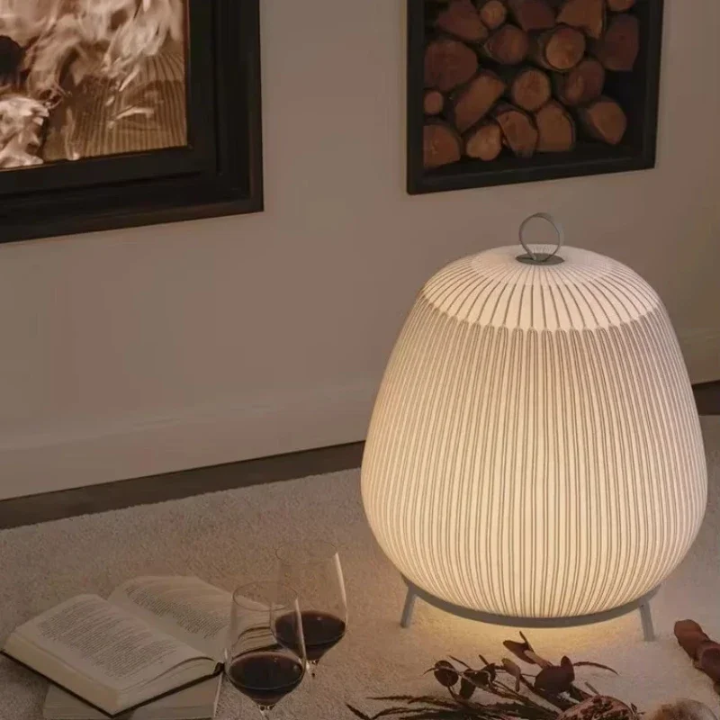 Spanish Designer New White Knitted Fabric Cocoon-shaped Table Lamp