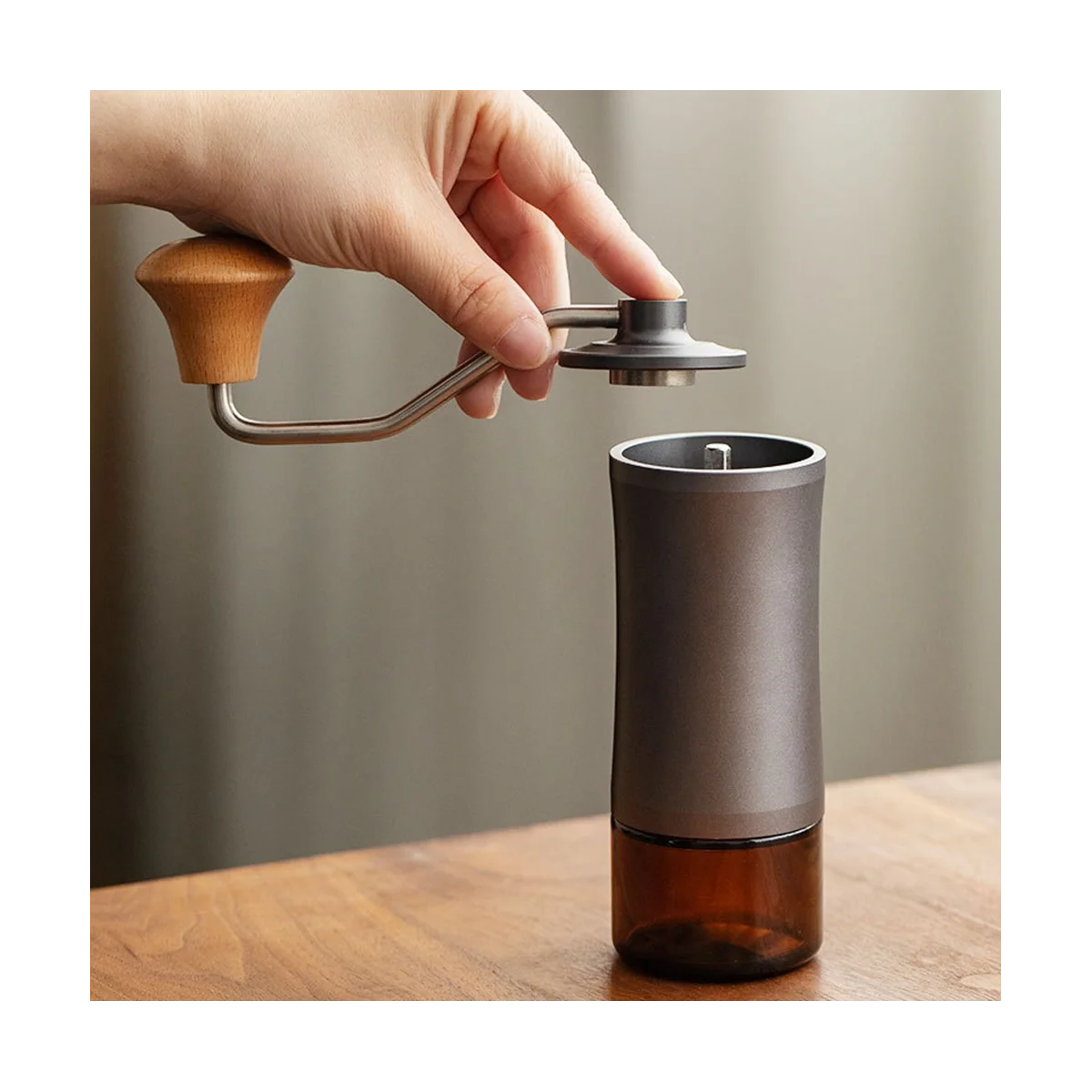 

Manual Coffee Grinder Adjustable Coarseness Stainless Steel Core Burr Hand Coffee Bean Grinder for Kitchen Office