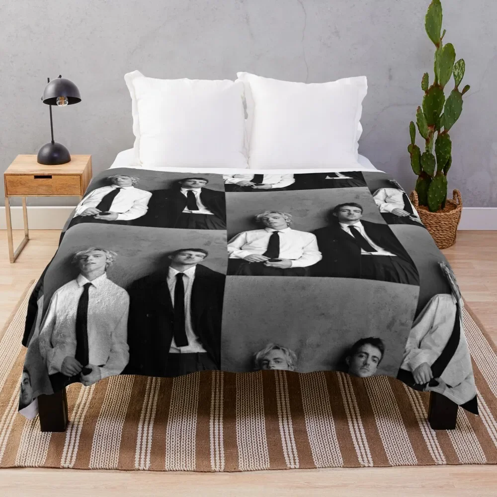 

The Driver Era Throw Blanket Tourist for winter Blankets