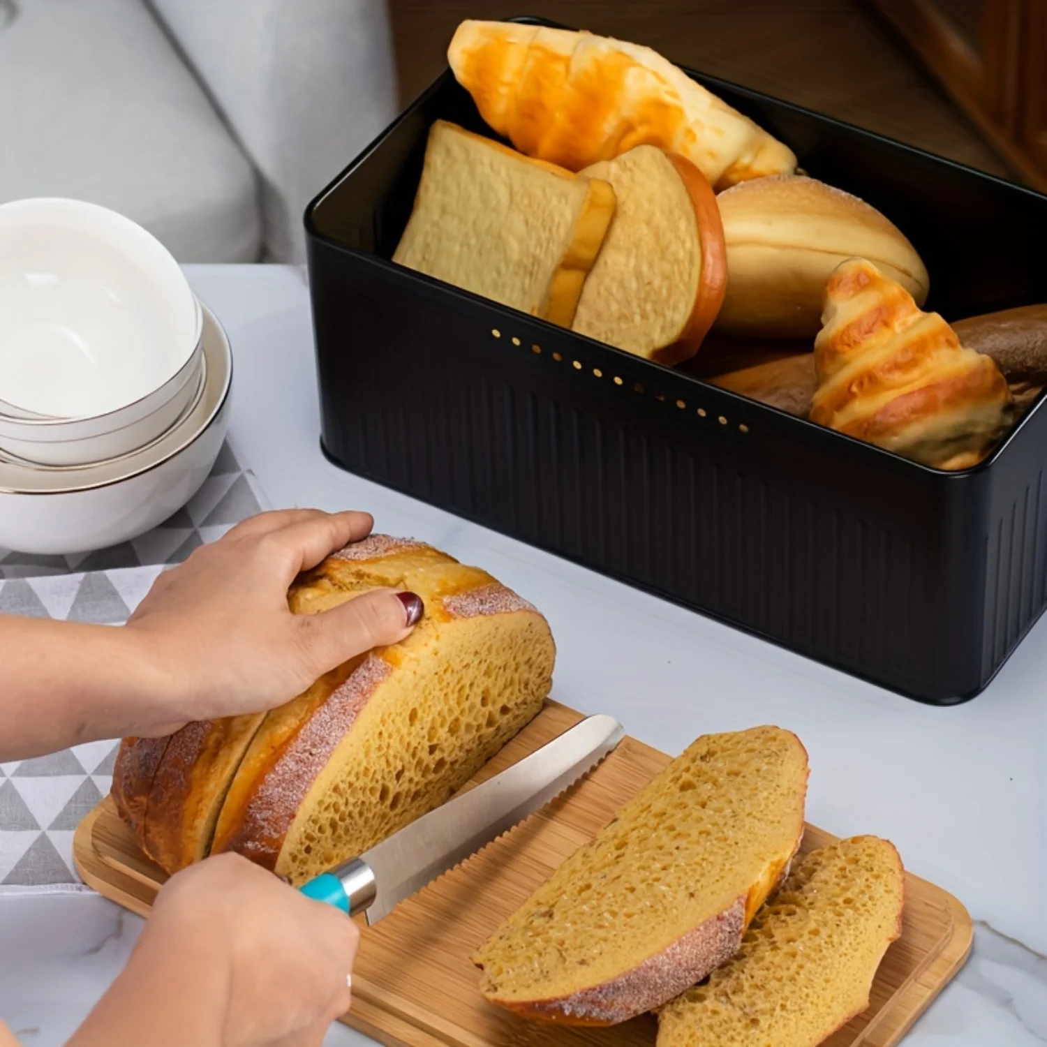 Leak Proof And Reusable Black Bread Box With Cover, Multifunctional Durable Food Box, For Kitchen And Pantry, Kitchen Organize