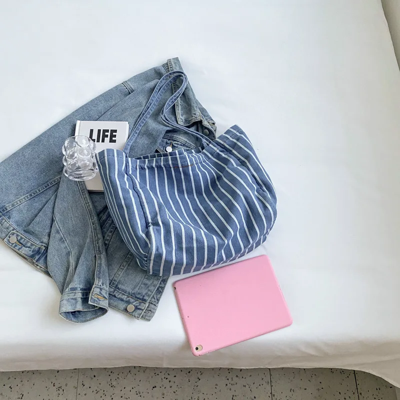 Striped Canvas Shoulder Bag New Large Capacity Tote Student Casual Shopping Bag Preppy Style Coin Purses Fashion Trend All-match