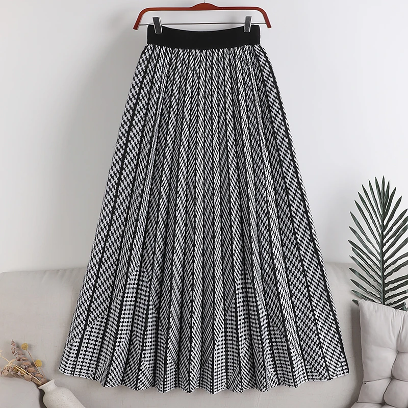 

COIGARSAM Women Knitted Plaid Skirt Autumn 2022 New Vintage High Waist Coffee Apricot Black Long Skirts