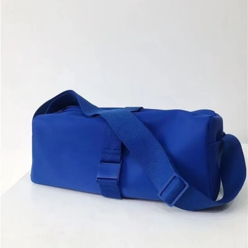 thumbnail image 1 of Bolso de mensajero de gran capacidad para mujer, diseño simple, bolsos de hombro Y2k para mujer, bolsos de mano deportivos para mujer, bolso cruzado, 1 of 5