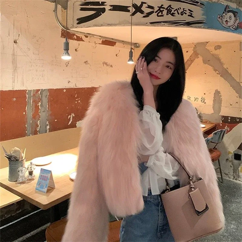 Autumn Winter Fashion Faux Fox Fur Coat Women Korea Fashion Warm Feather Coats Loose Short Outercoat Lady Party Elegant Outfits
